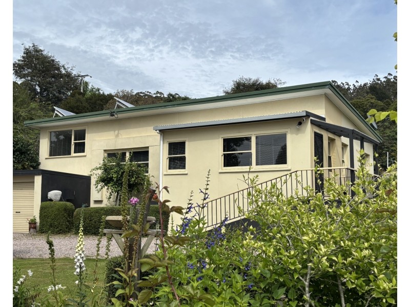 11 Squibbs Road, Spreyton TAS 7310