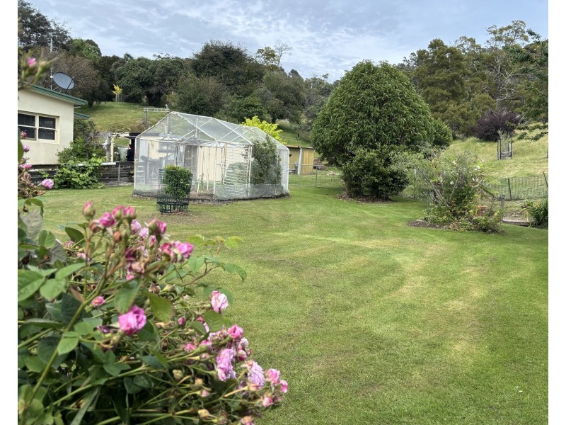 11 Squibbs Road, Spreyton TAS 7310