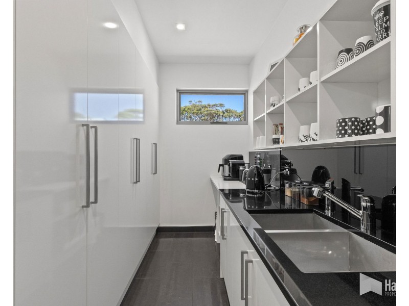21 Coles Beach Road, Devonport TAS 7310
