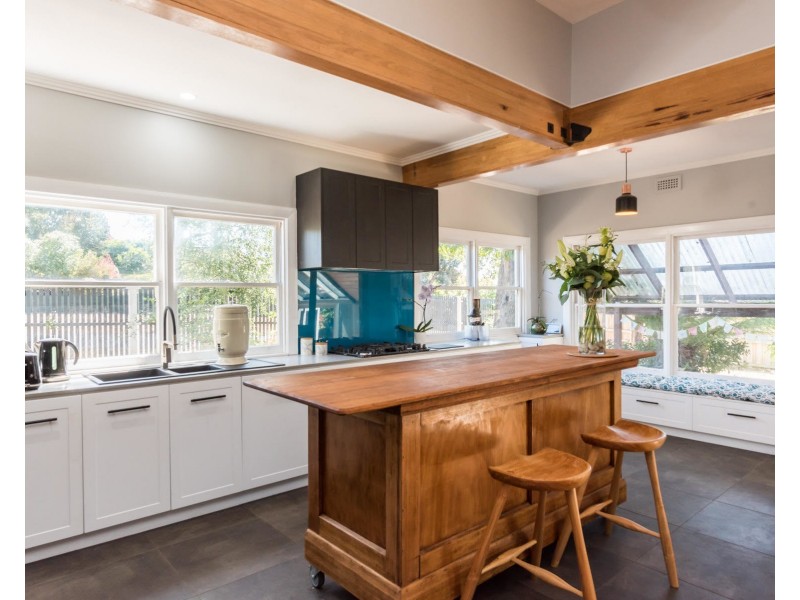 18 Ronald Street, Devonport TAS 7310