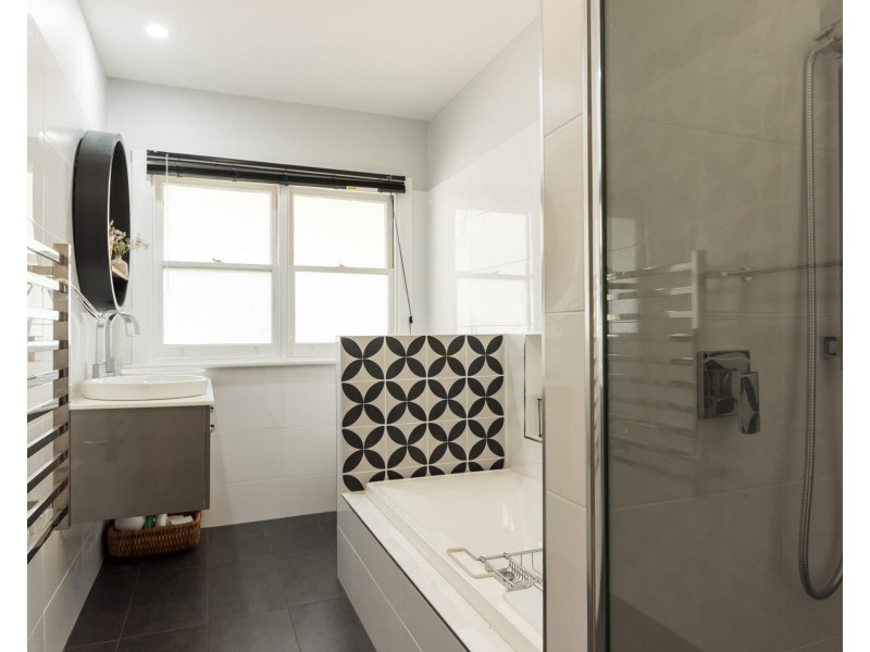 18 Ronald Street, Devonport TAS 7310