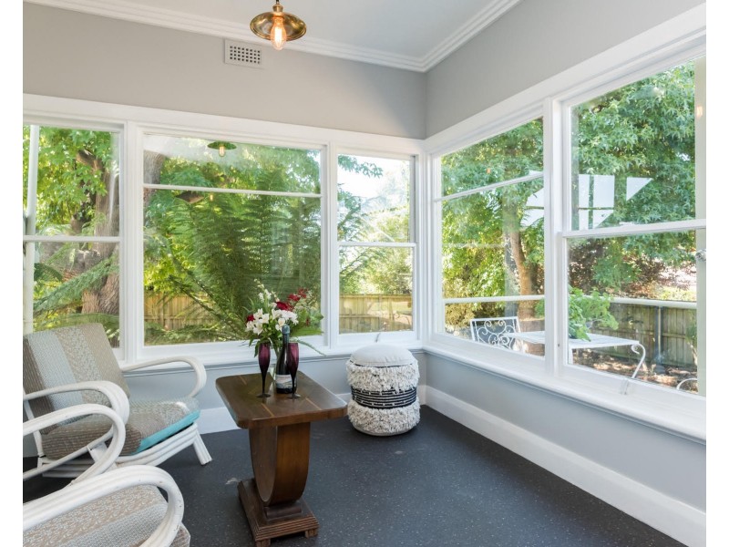 18 Ronald Street, Devonport TAS 7310