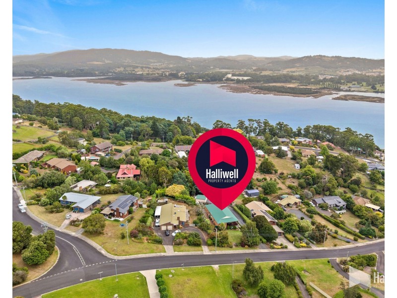 16 Highfield Road, Ambleside TAS 7310
