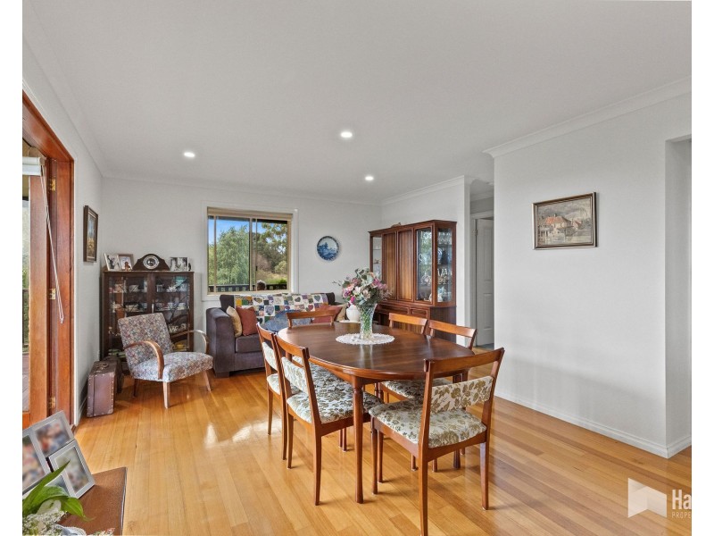 16 Highfield Road, Ambleside TAS 7310