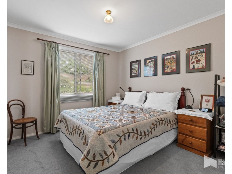 16 Highfield Road, Ambleside TAS 7310