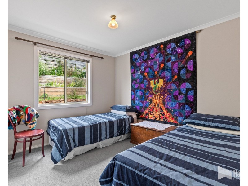 16 Highfield Road, Ambleside TAS 7310