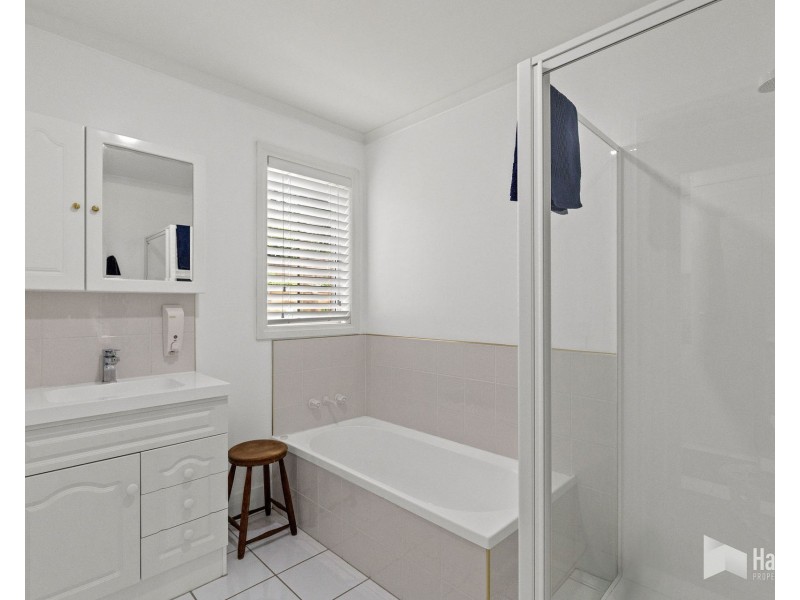 16 Highfield Road, Ambleside TAS 7310