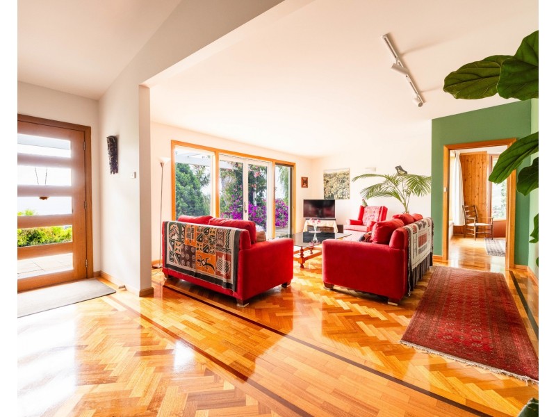 18 Seaside Crescent, Penguin TAS 7316