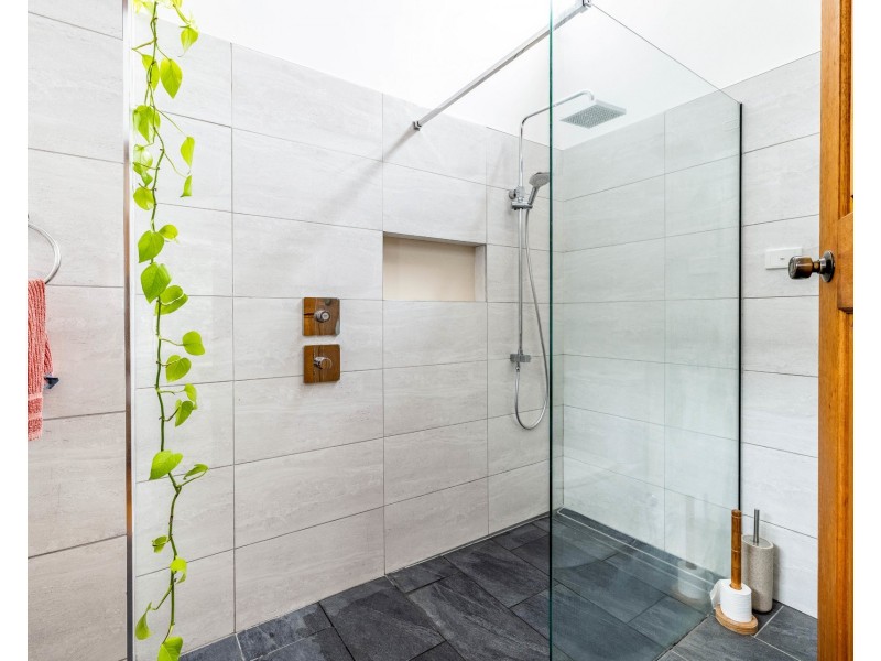 18 Seaside Crescent, Penguin TAS 7316