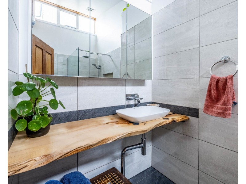 18 Seaside Crescent, Penguin TAS 7316