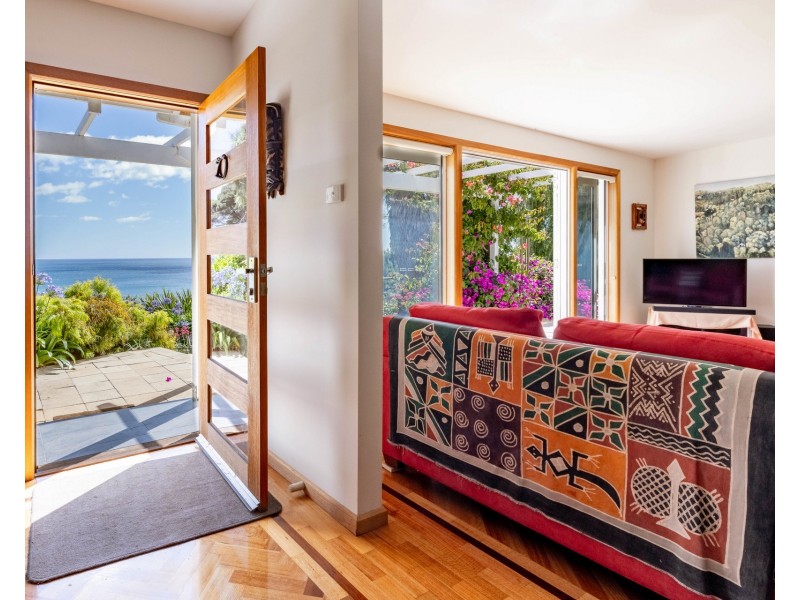 18 Seaside Crescent, Penguin TAS 7316