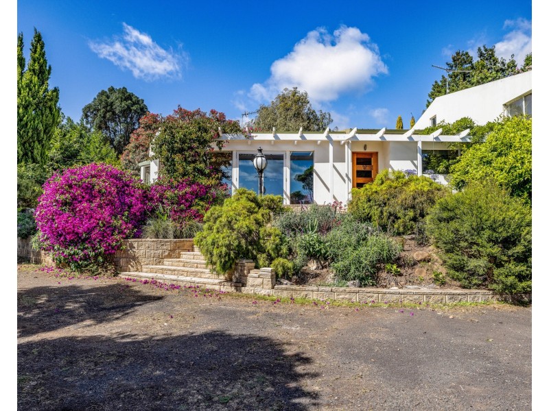 18 Seaside Crescent, Penguin TAS 7316