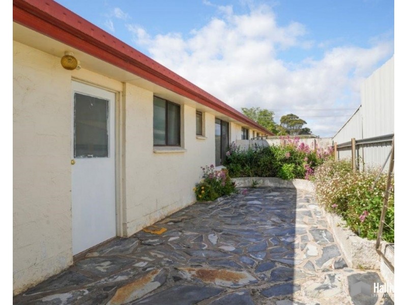 2/84 Tasman Street, Devonport TAS 7310