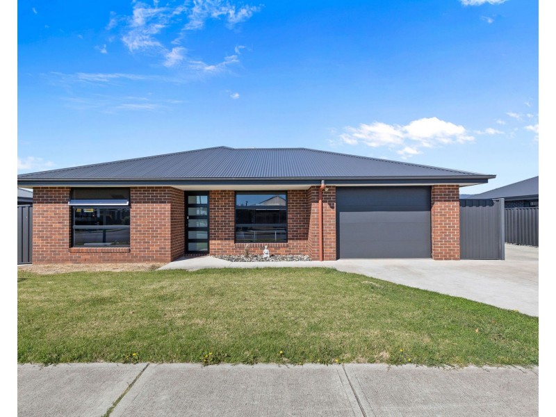 8 Benny Street, Latrobe TAS 7307
