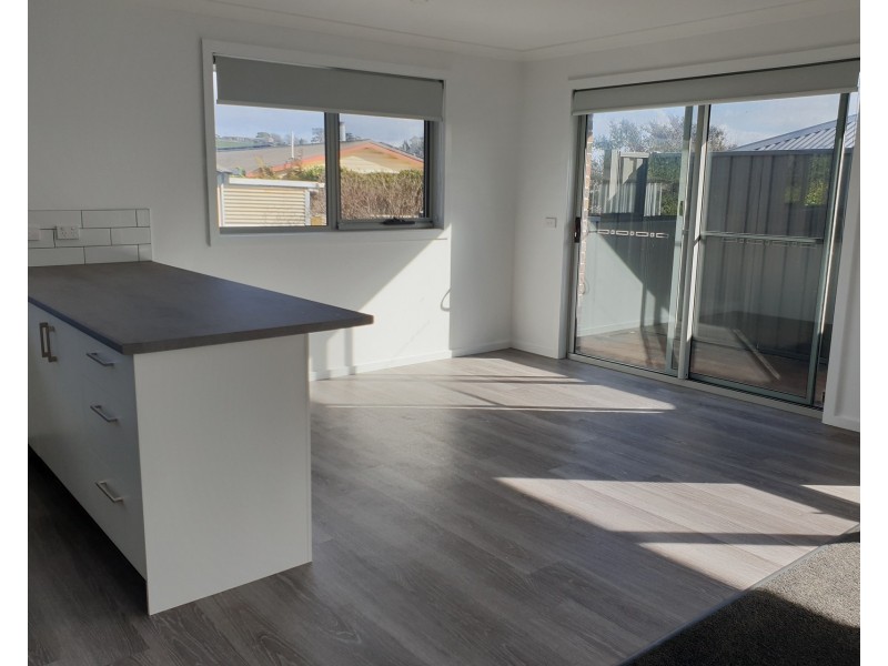 2/8 Tandara Place, East Devonport TAS 7310