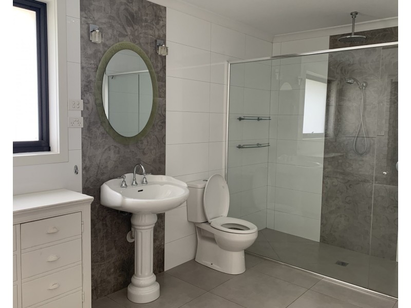 1 Rowena Court, Devonport TAS 7310