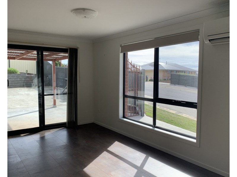 1 Rowena Court, Devonport TAS 7310
