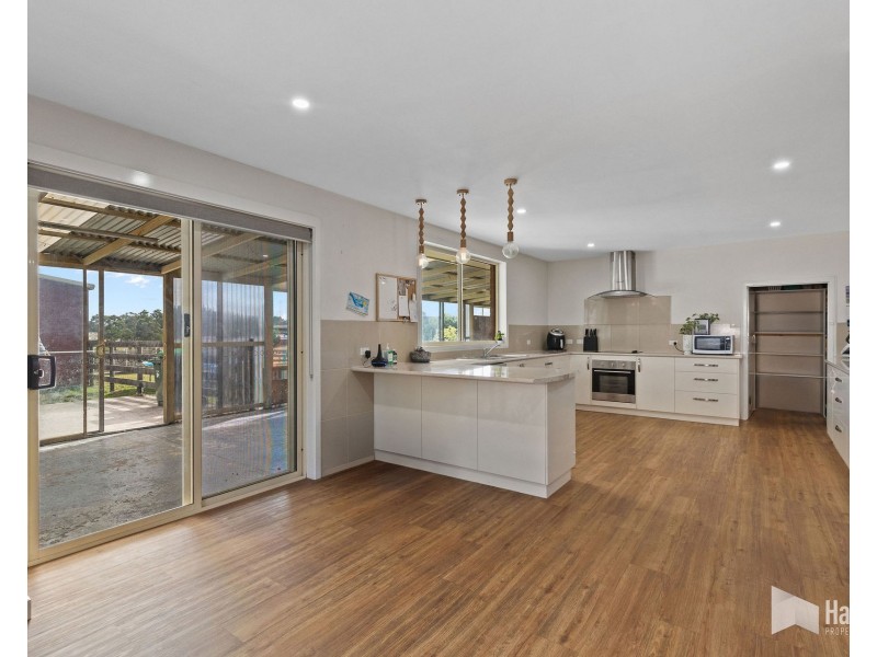 20 Lakeside Drive, Acacia Hills TAS 7306