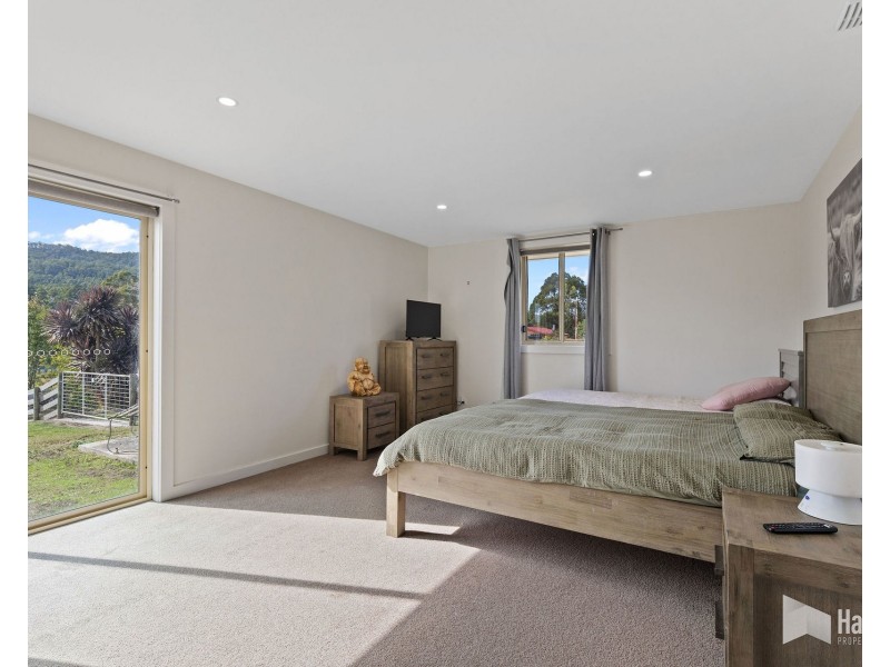 20 Lakeside Drive, Acacia Hills TAS 7306