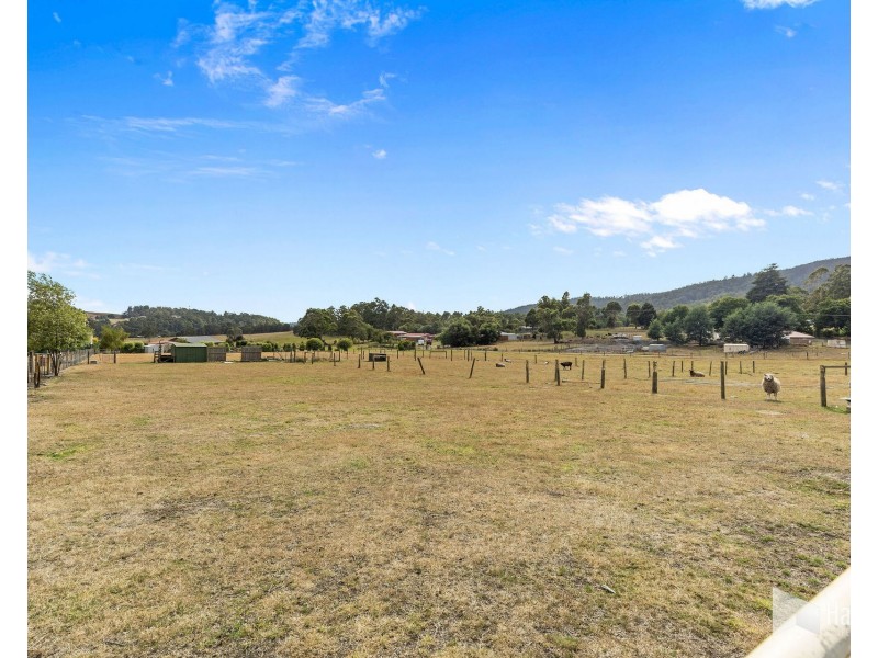 20 Lakeside Drive, Acacia Hills TAS 7306