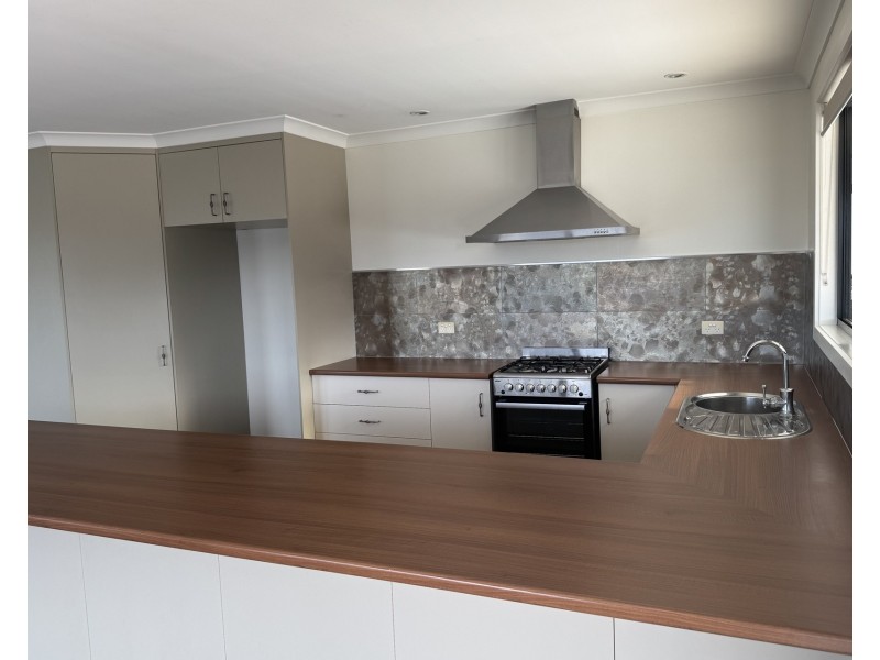 1 Rowena Court, Devonport TAS 7310