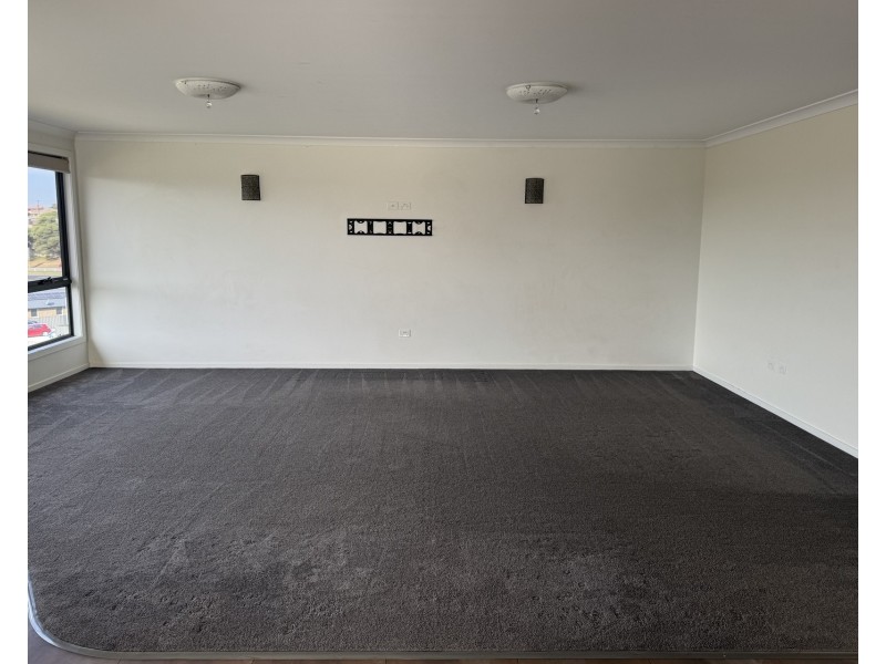 1 Rowena Court, Devonport TAS 7310
