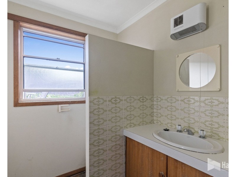 3 Hawley Esplanade, Hawley Beach TAS 7307