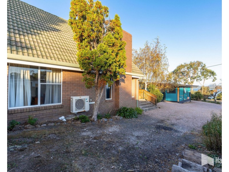 3 Hawley Esplanade, Hawley Beach TAS 7307