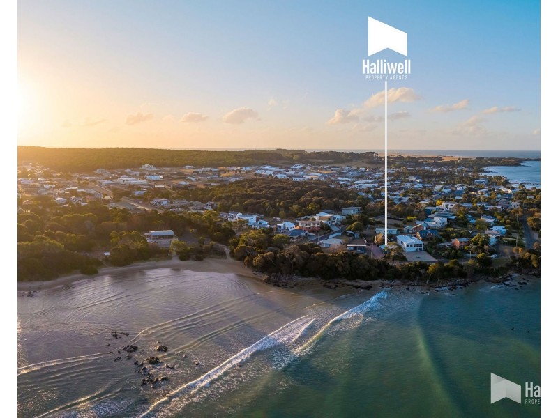 3 Hawley Esplanade, Hawley Beach TAS 7307
