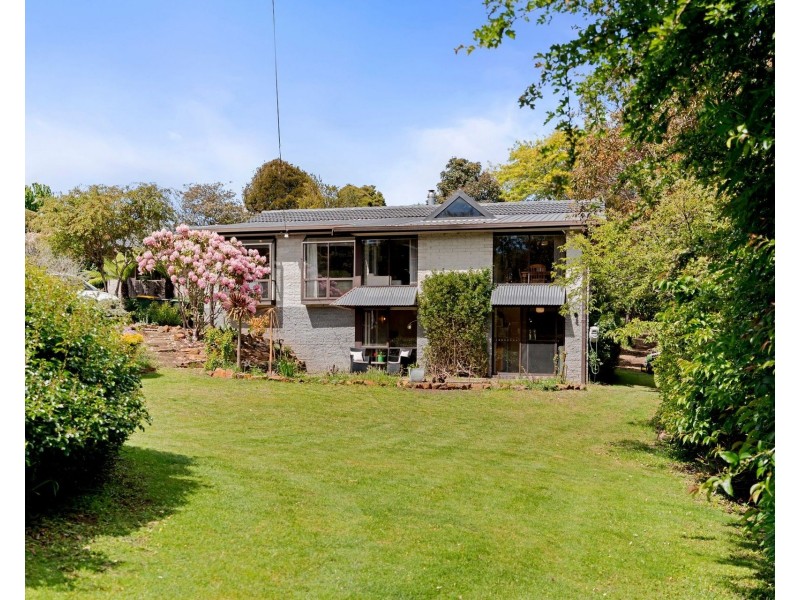10 Highfield Road, Ambleside TAS 7310