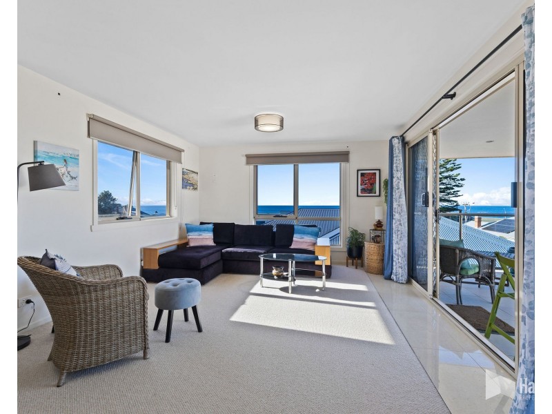 4/20 Main Road, Penguin TAS 7316