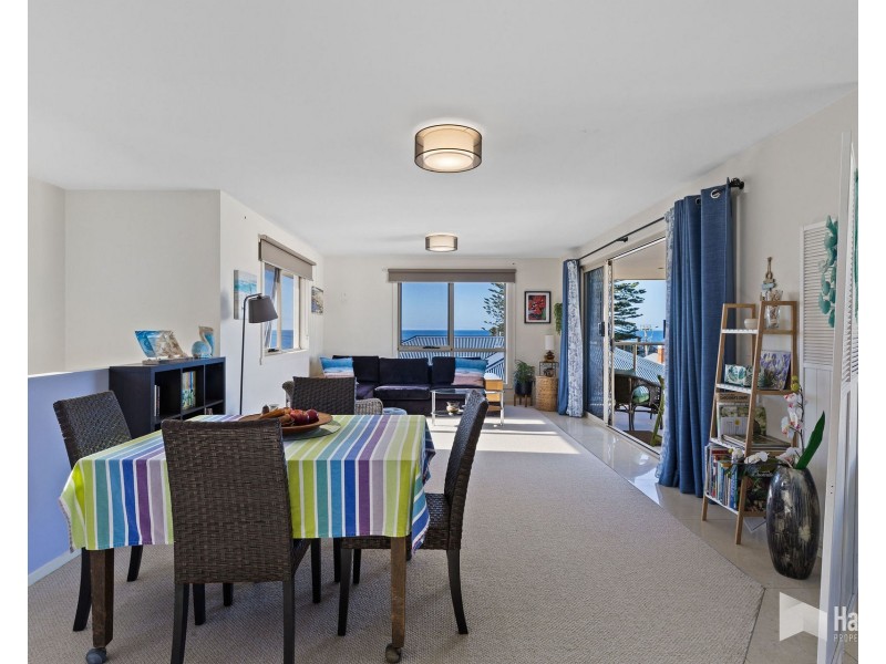 4/20 Main Road, Penguin TAS 7316