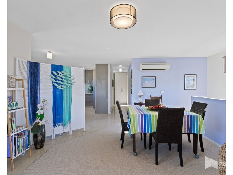 4/20 Main Road, Penguin TAS 7316