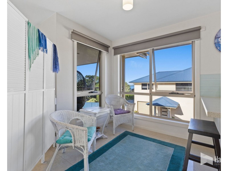 4/20 Main Road, Penguin TAS 7316