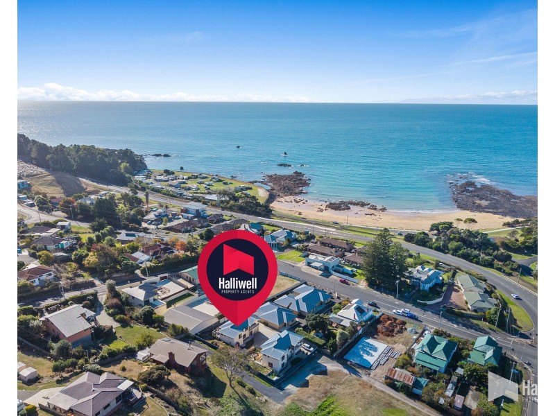 4/20 Main Road, Penguin TAS 7316