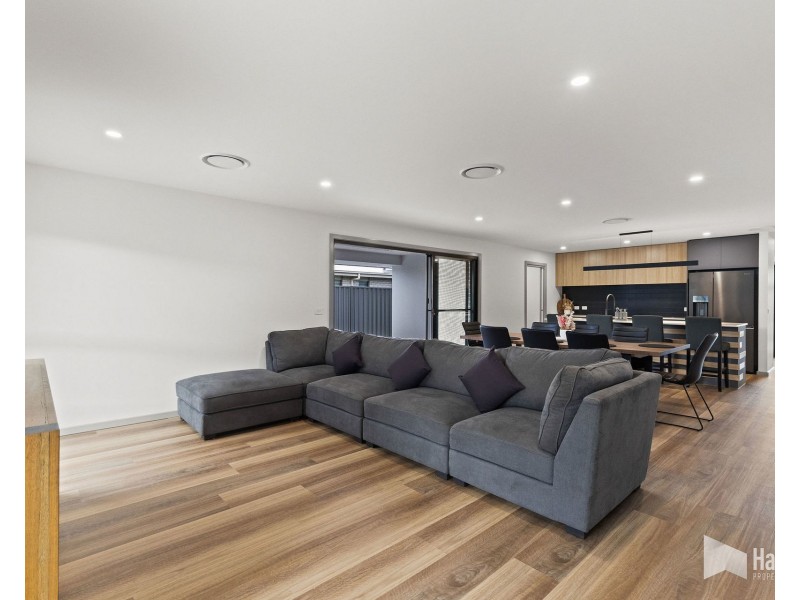 33 Magnolia Avenue, Latrobe TAS 7307