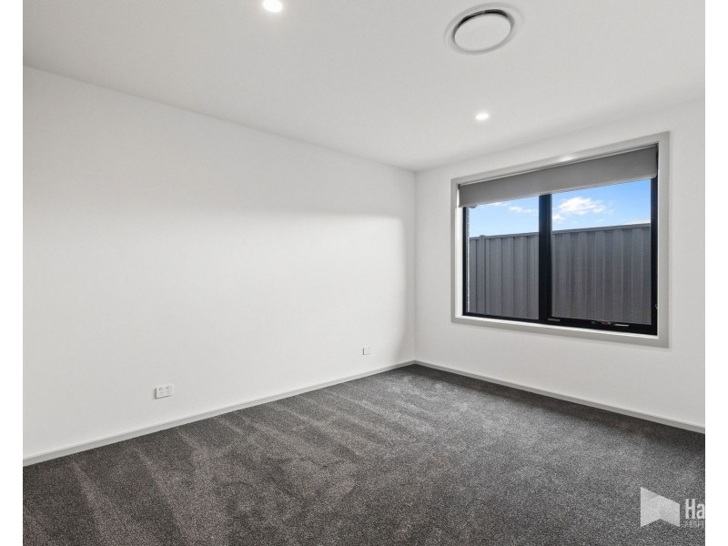 33 Magnolia Avenue, Latrobe TAS 7307