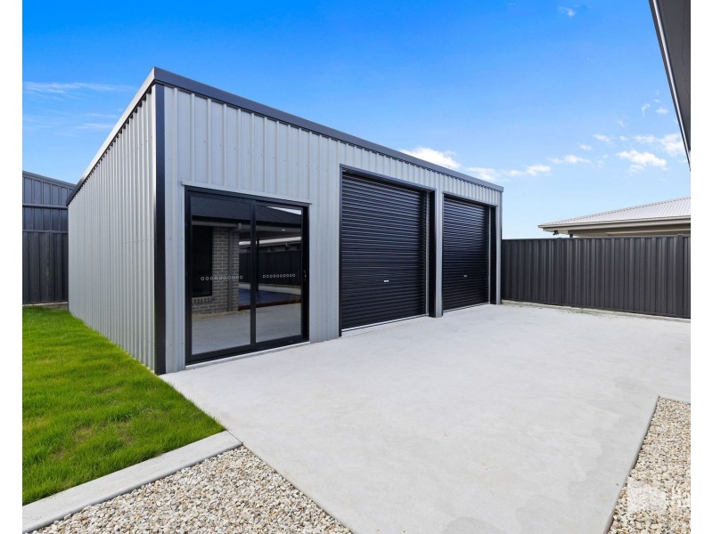 33 Magnolia Avenue, Latrobe TAS 7307