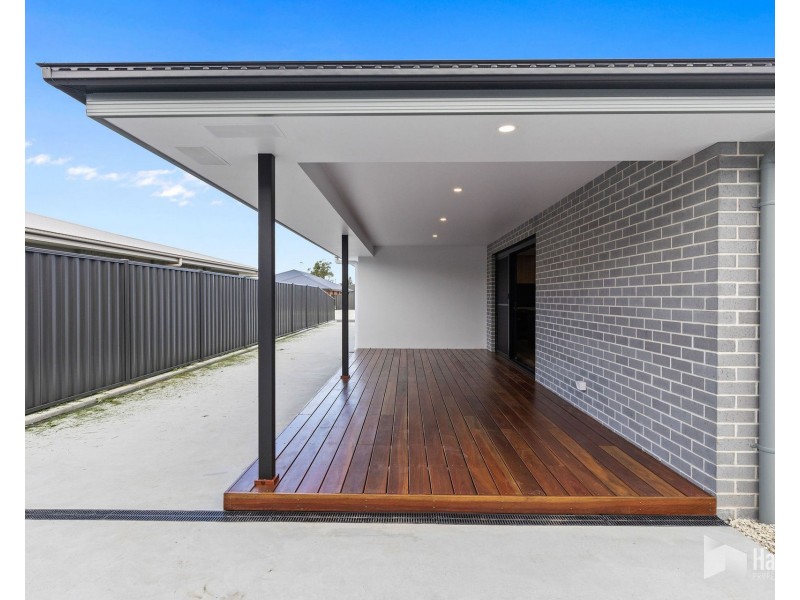 33 Magnolia Avenue, Latrobe TAS 7307
