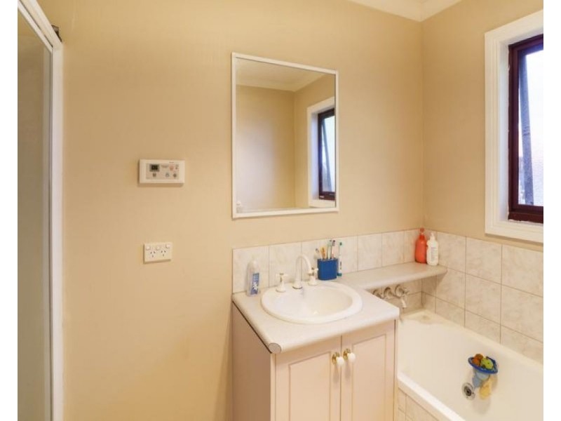 8 Fenton Street, Latrobe TAS 7307