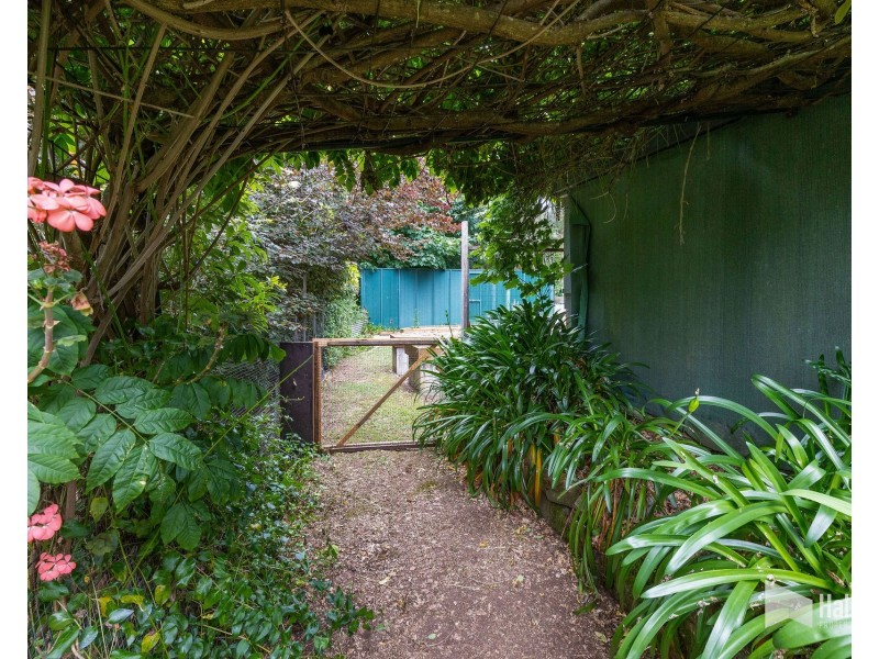 3 Curtis Place, Ambleside TAS 7310