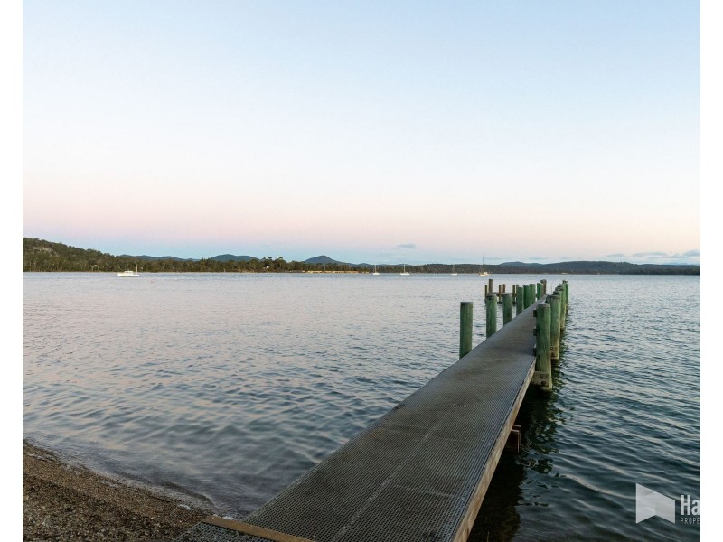 141 Charles Street, Squeaking Point TAS 7307