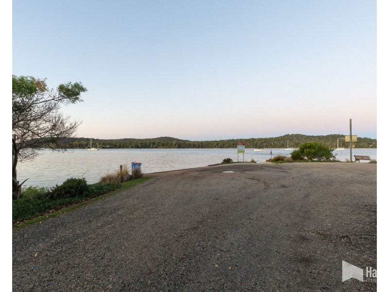 141 Charles Street, Squeaking Point TAS 7307