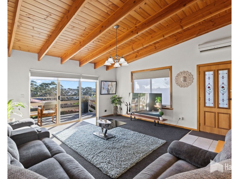 31 River Road, Ambleside TAS 7310