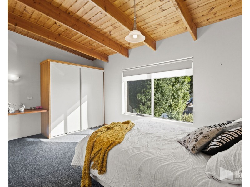 31 River Road, Ambleside TAS 7310