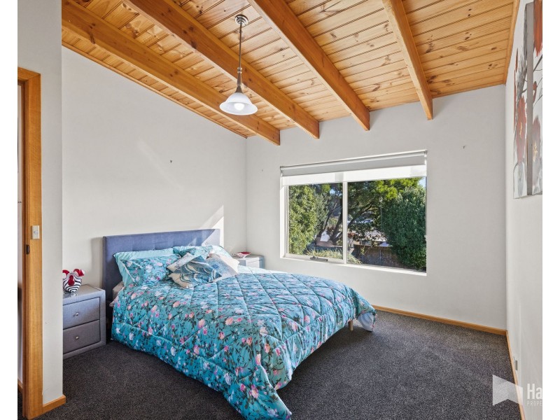 31 River Road, Ambleside TAS 7310