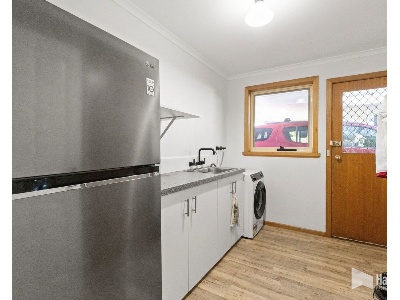 31 River Road, Ambleside TAS 7310