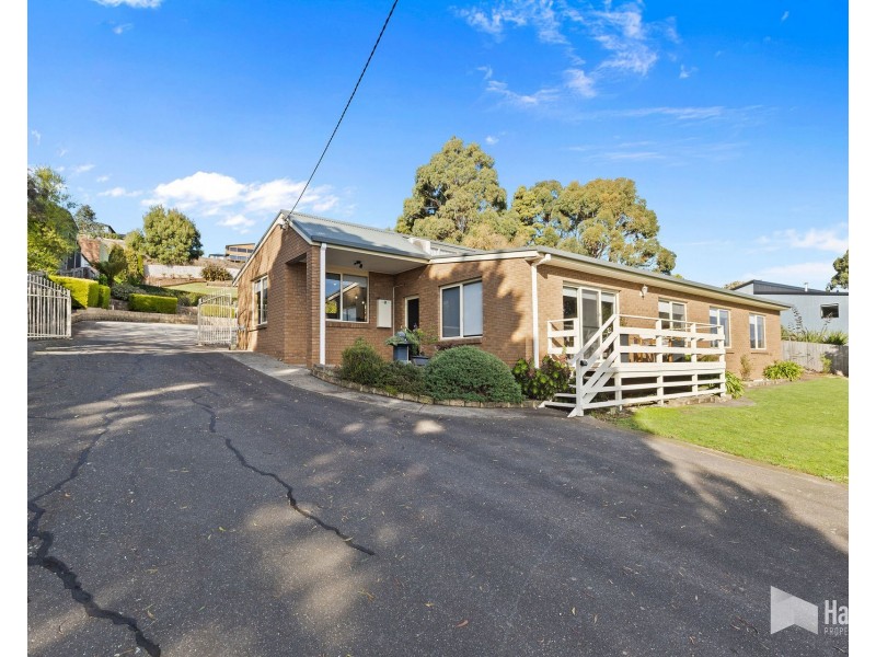 31 River Road, Ambleside TAS 7310