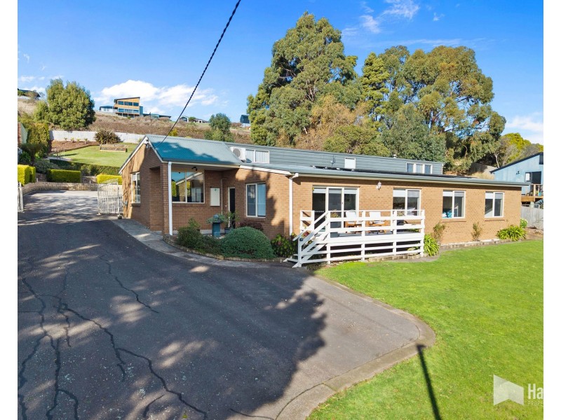 31 River Road, Ambleside TAS 7310