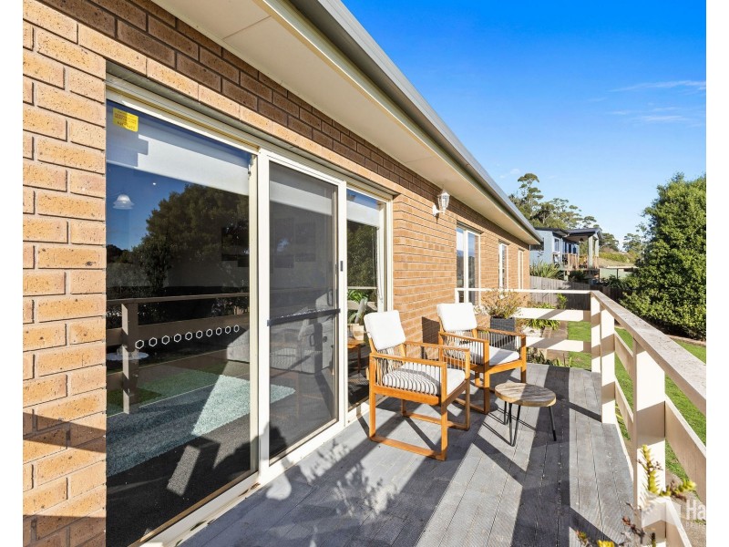 31 River Road, Ambleside TAS 7310